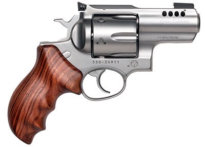 snub nose revolver